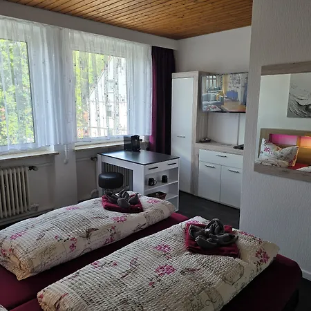 Hamburg 2*